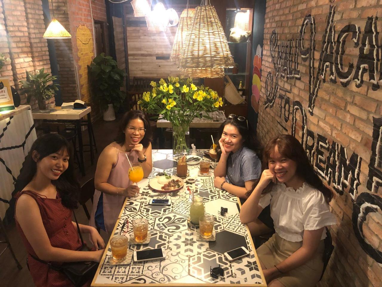 Coco Hostel Ho Chi Minh-stad Buitenkant foto